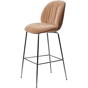 Gubi Beetle Soft Barhocker H77 Schwarzes Chrom/Amerikanischer Walnuss/Belsuede Special/Dedar 132