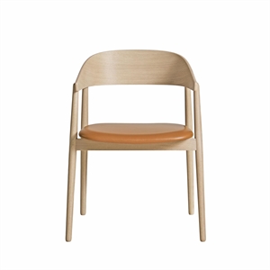 Andersen Furniture AC2 Esszimmerstuhl Weiß Pigmentierte Eiche/Cognac